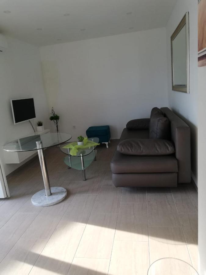 Apartmani Deluxe ヤセニクセ エクステリア 写真