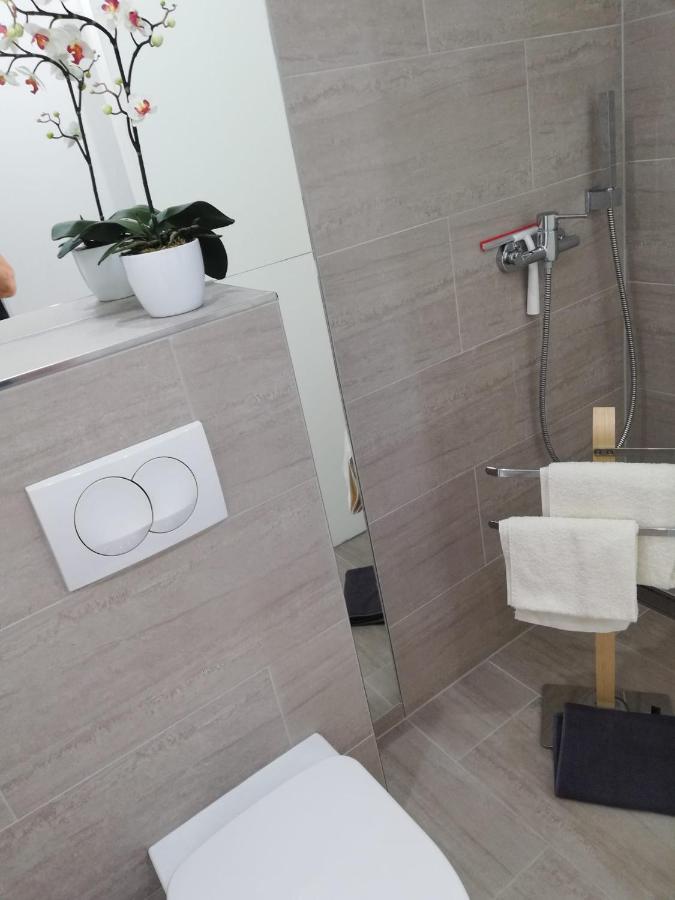 Apartmani Deluxe ヤセニクセ エクステリア 写真